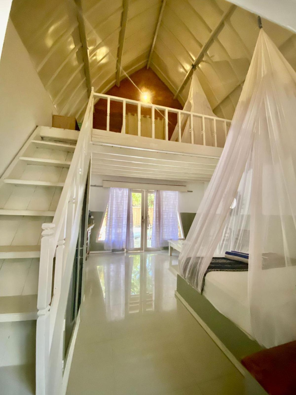 Lucky'S Hostel Gili Air Kültér fotó