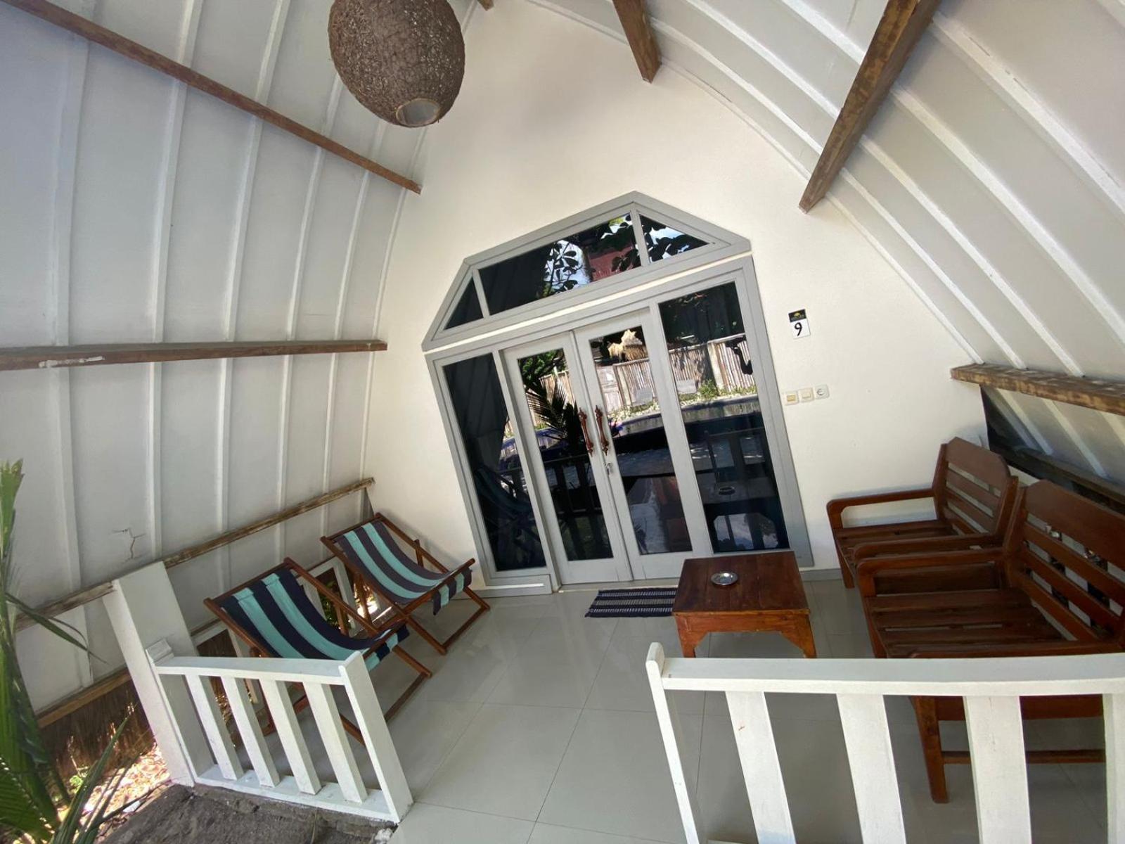 Lucky'S Hostel Gili Air Kültér fotó